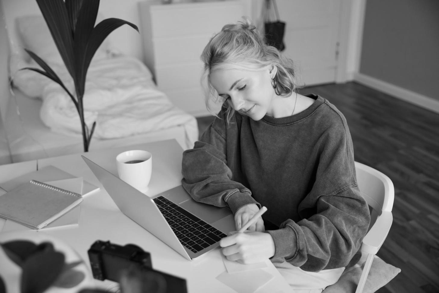 Equipo de viventrolania colaborando en estrategias financieras