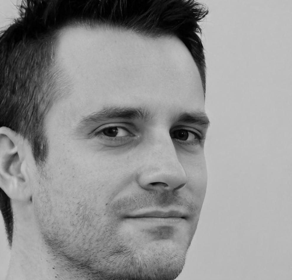 Miguel Santos, Especialista en Estrategia Empresarial en viventrolania